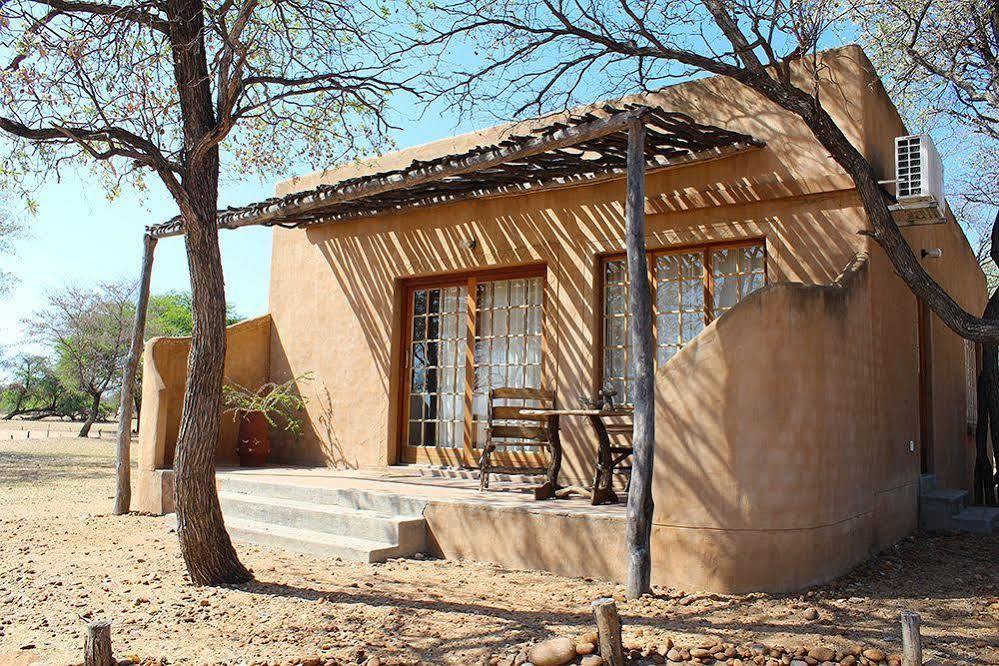 Harnas Wildlife Foundation Gobabis Eksteriør bilde